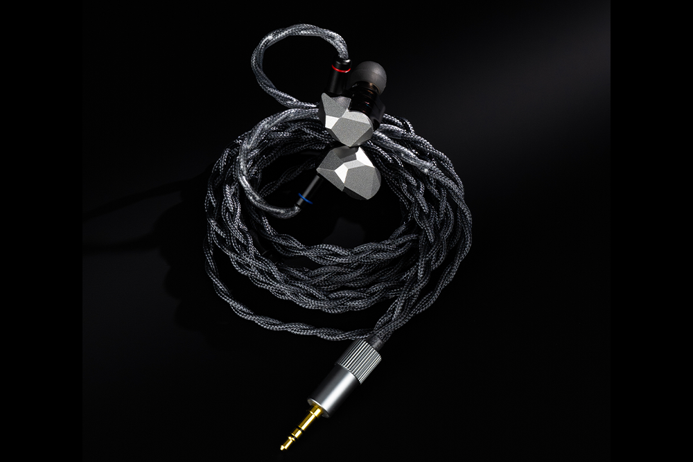 MOONDROP HARMON Three Dynamic Drivers In-ear Headphone