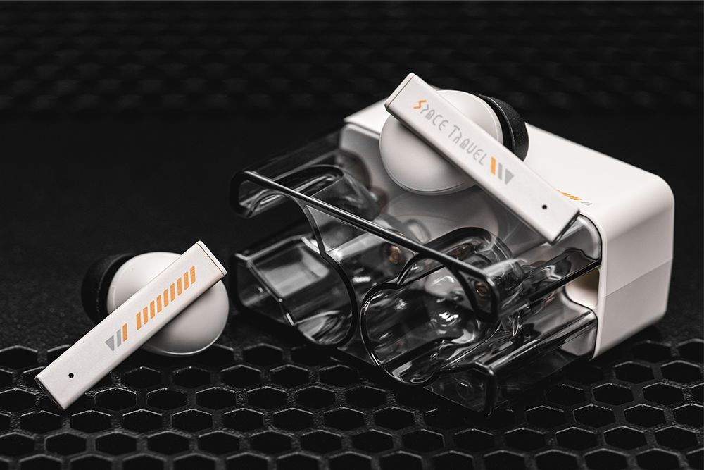 MOONDROP Space Travel True Wireless Headphone (TWS) (With case)