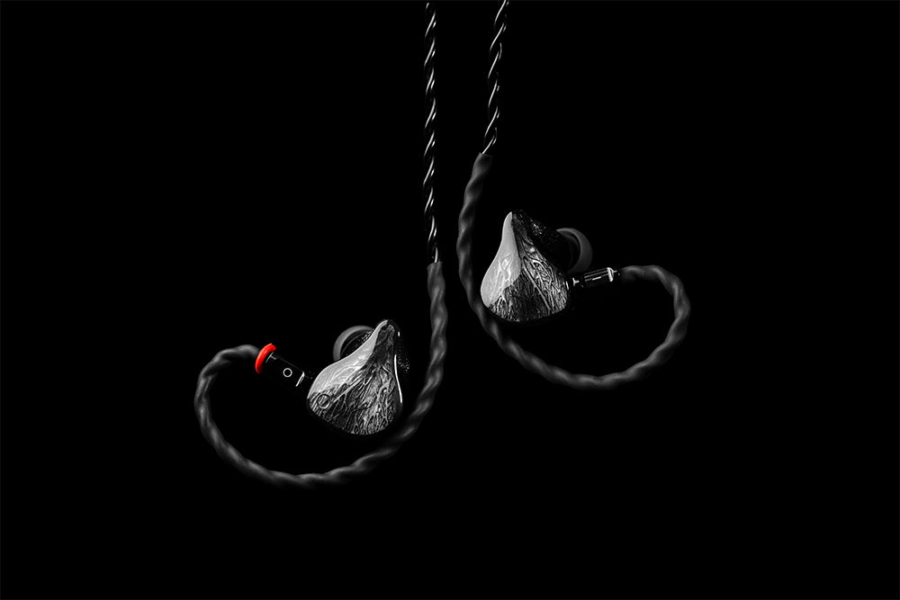 IOAUDIO SOGNO 2DD+6BA In-Ear Headphone