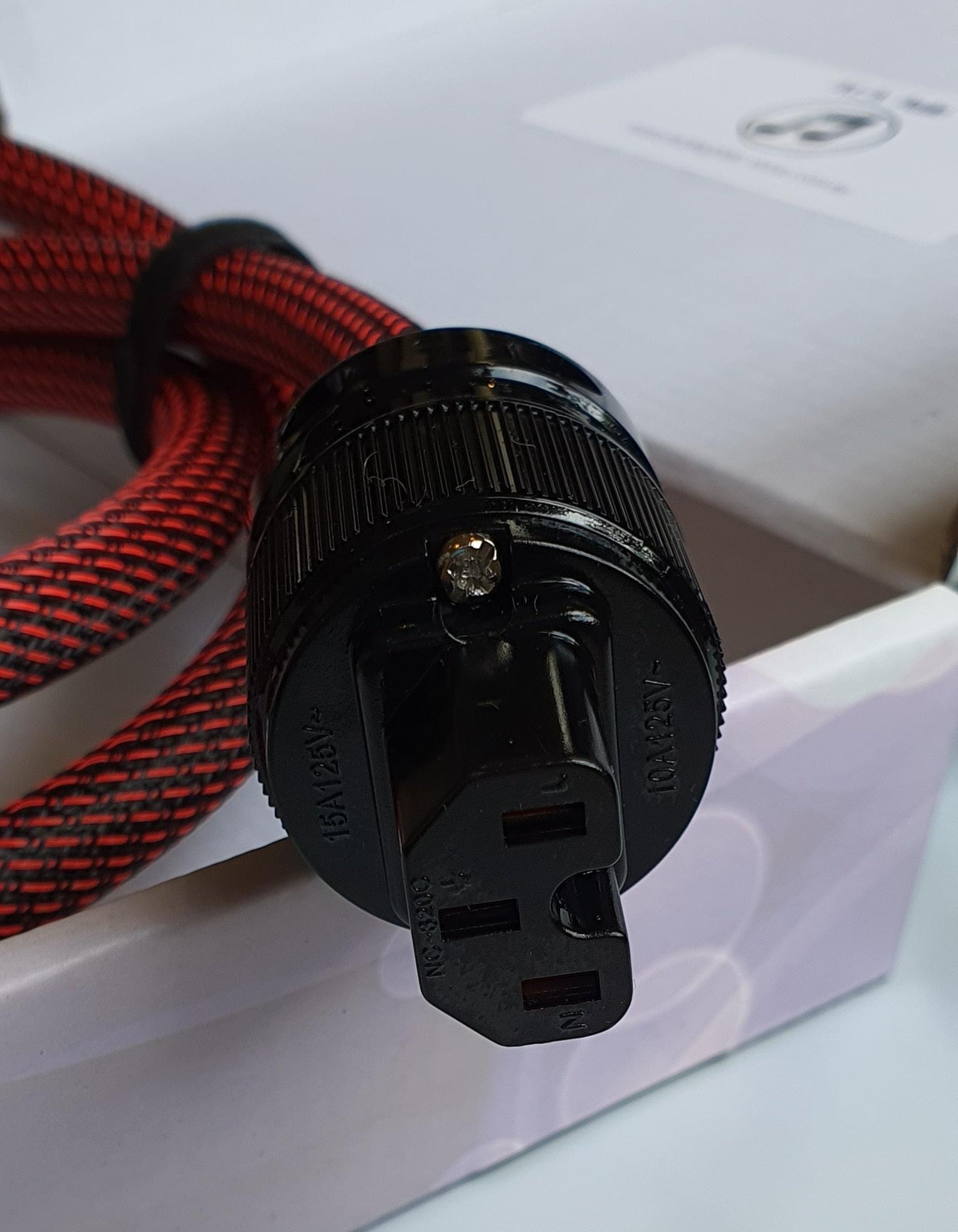 Andesine ™ Ultra-pF Audiophile Power Cable