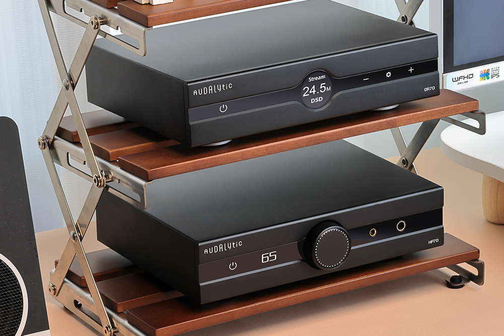 AUDALYTIC HP70 Fully Balanced Discrete Headphone Amplifier & Preamplifier