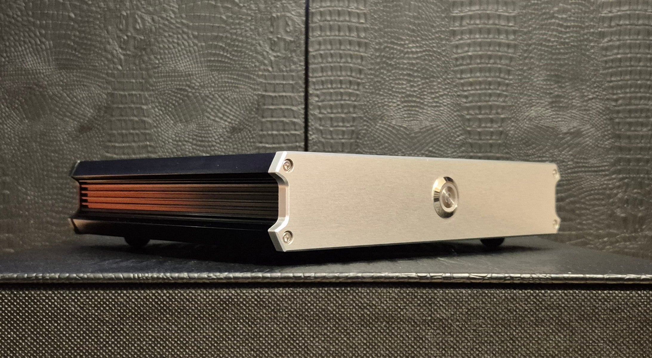 AetherFlow™ 10mhz Masterclock by A.L.A Audio