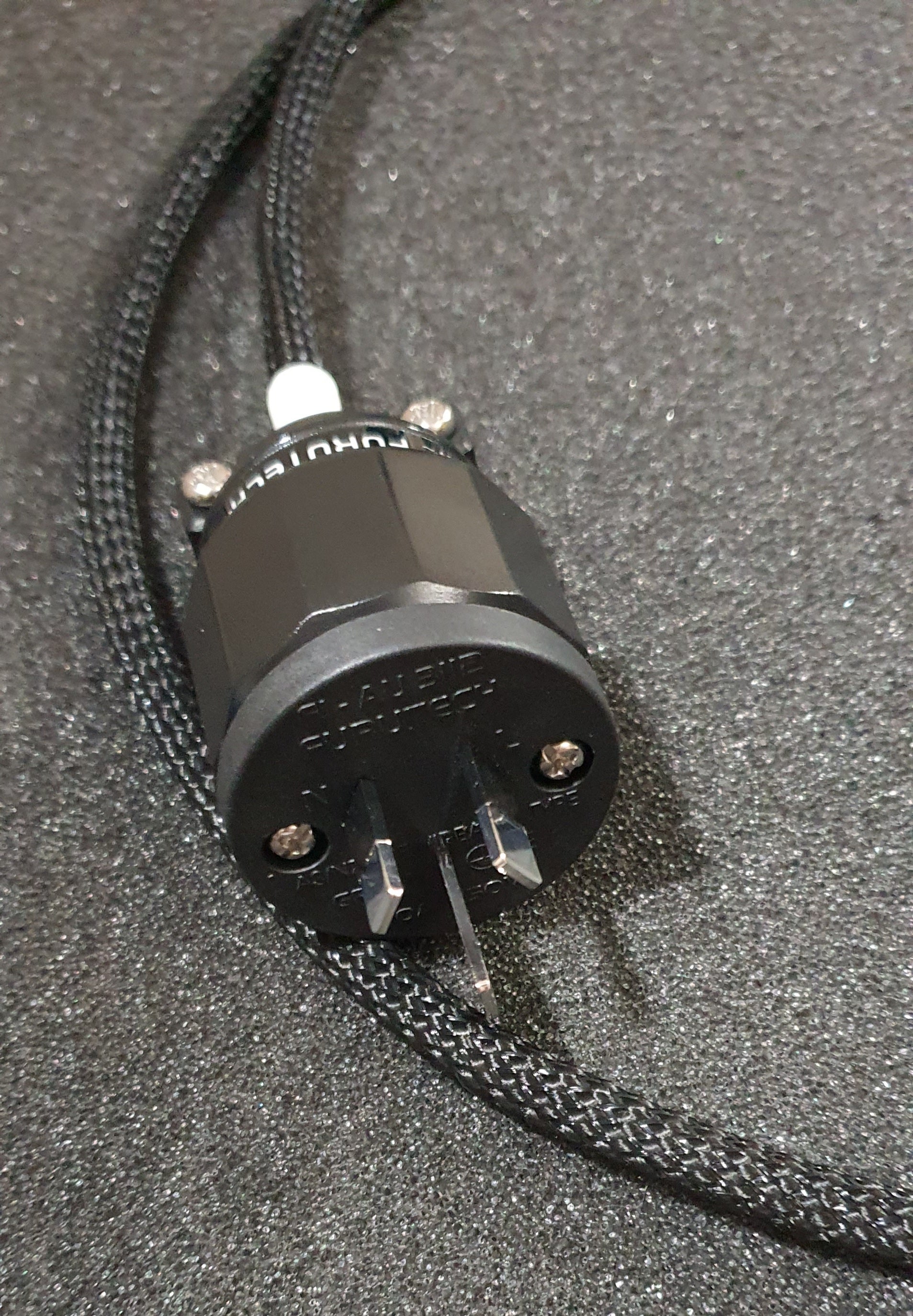 NiCU ™ Audiophile Power Cable