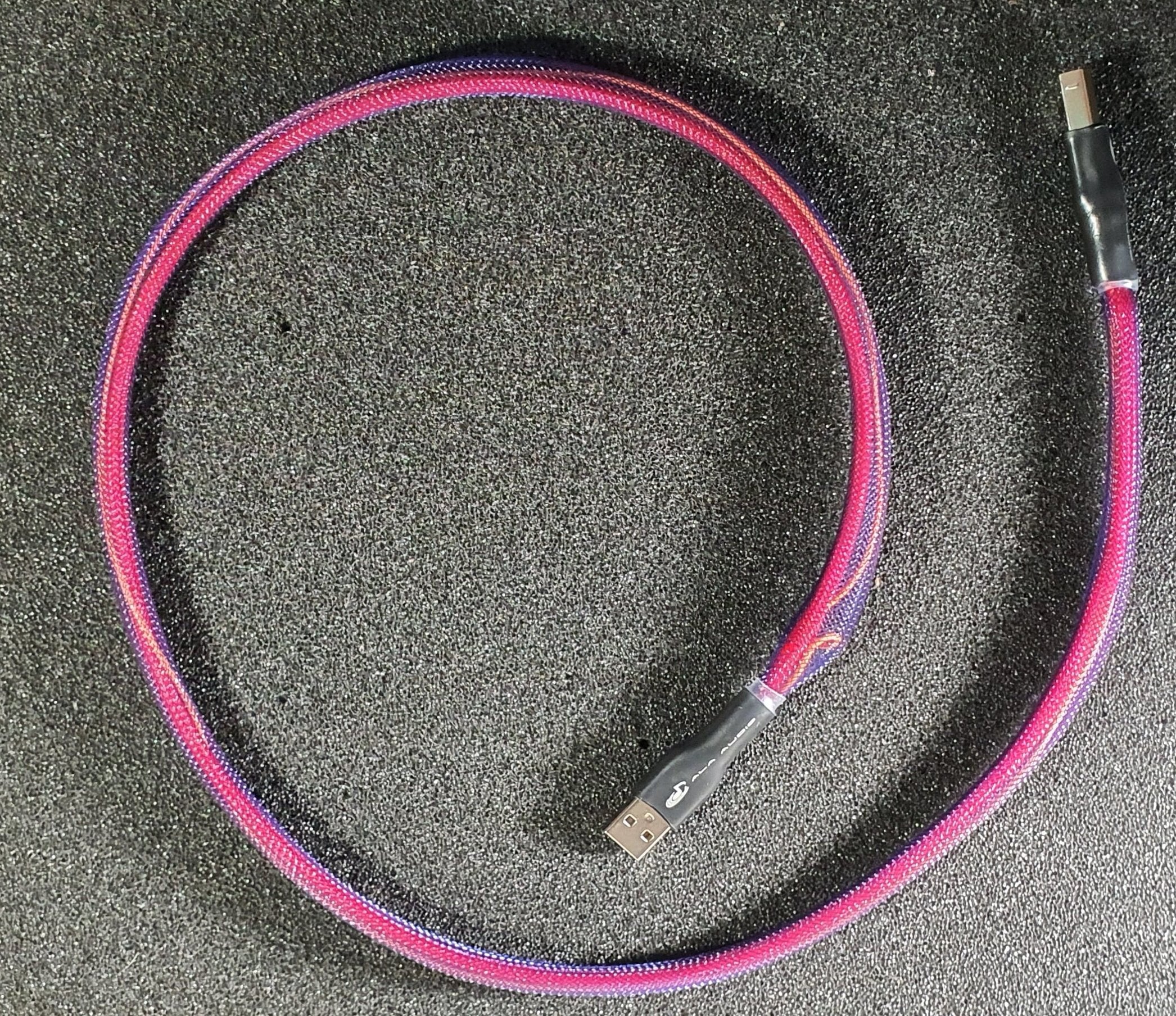 Red-Series Pure-Silver USB Cable by A.L.A