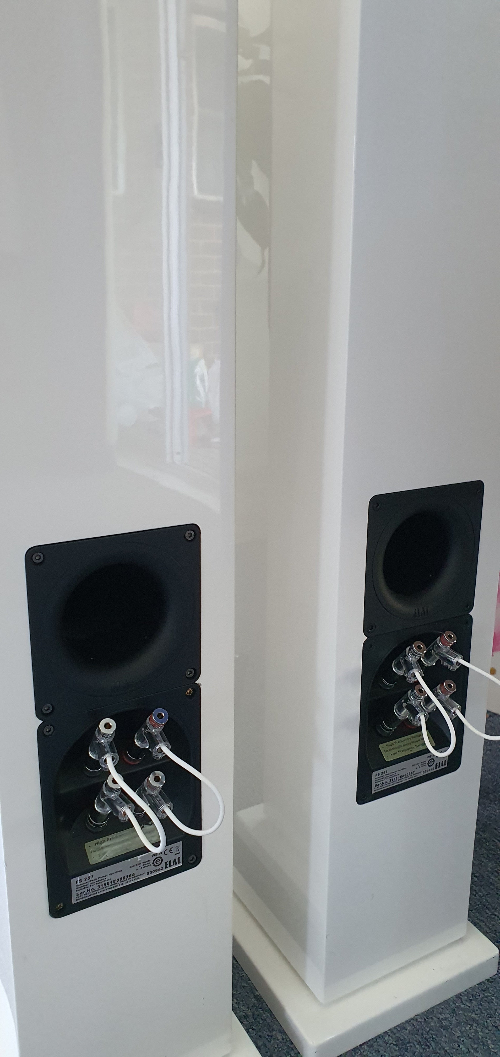 ELAC FS257.2 floor standing speakers