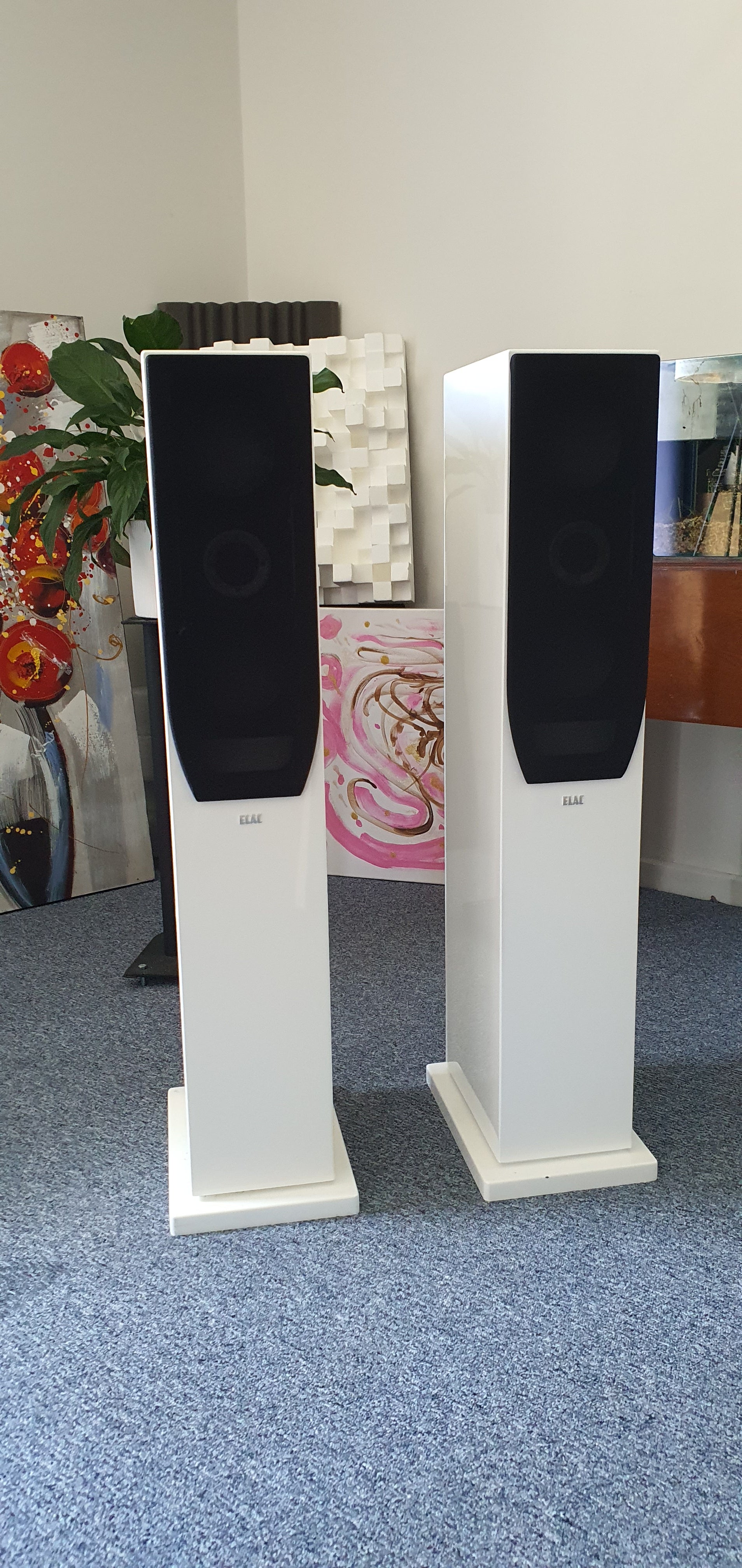 ELAC FS257.2 floor standing speakers